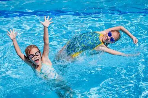 游泳一定要到正規游泳場所 游泳一定要到正規游泳場所