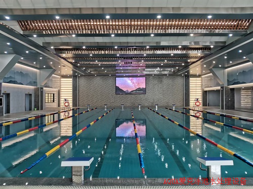 貴州醫(yī)科大學游泳池