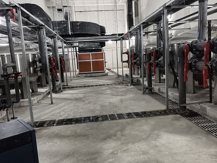 泳池設(shè)備機(jī)房